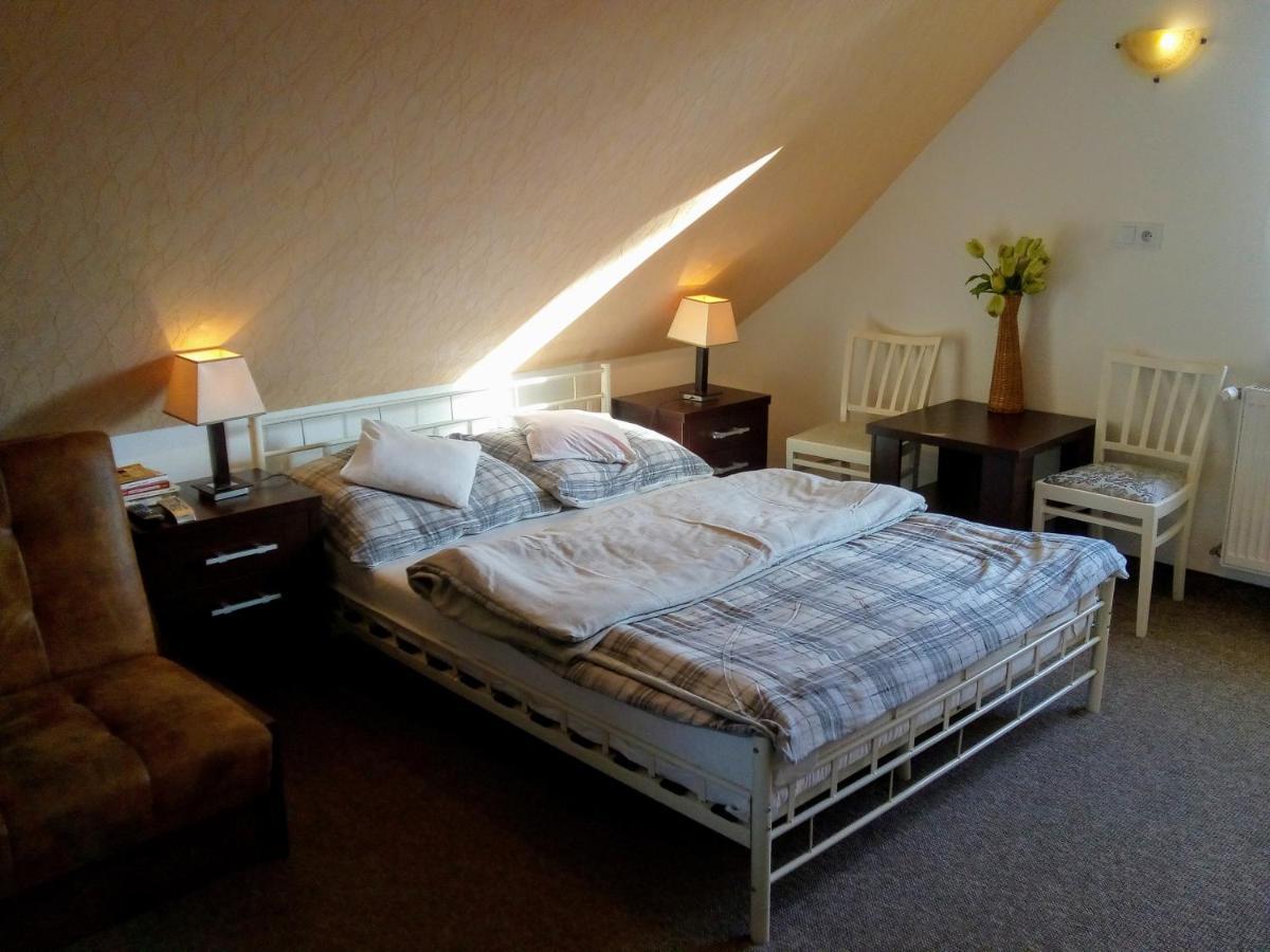 Domek I Apartamenty Stokrotka Krynica Zdroj Buitenkant foto