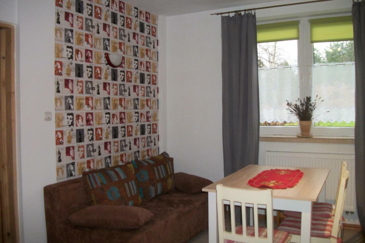 Domek I Apartamenty Stokrotka Krynica Zdroj Buitenkant foto